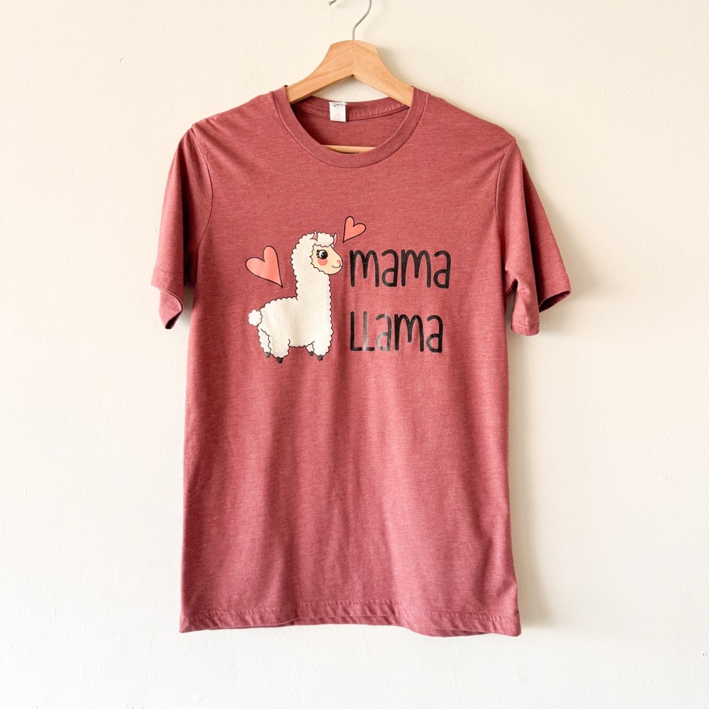Mama Llama Graphic T-Shirt Size Small‎